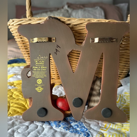 Vintage BRADFORD EXCHANGE 2008 HOME Is Where the Cat Lives - Picture 7 of 9